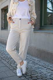 Broek  - Five Units